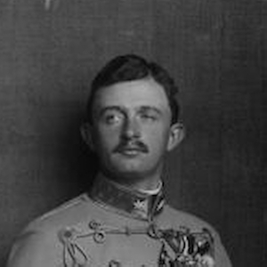 Ausschnitt der Fotografie des Kaisers Karl (1887-1922) von einem unbekannten Fotografen. Datiert 1916.