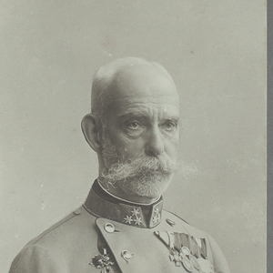 Ausschnitt der Fotografie von Rainer Ferdinand (1827-1913) von Adele Perlmutter, Atelier Adèle. Um 1890.